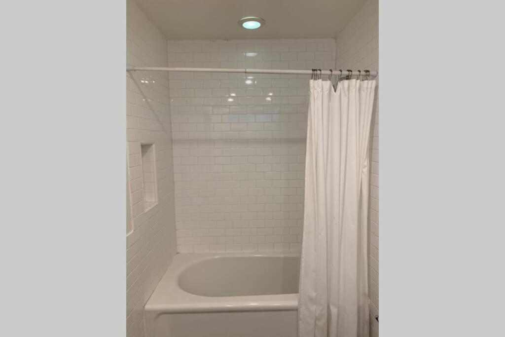 City Center Villa - Pool, Patio & Close To Beach! ฮันติงตันบีช ภายนอก รูปภาพ